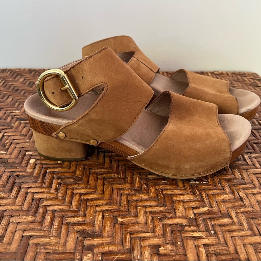 Dansko Minka Tan Suede Block Heel Ankle Strap Clog Sandal EU 37
